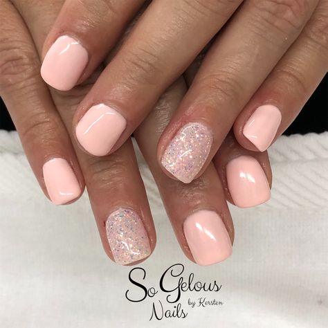 Light Elegance Bee in your Bonnet Light Peach Nails With Designs, Light Peach Nails, Play Area In Basement, Nude Spring Nails, Gel Nails Glitter, Nails For Prom, Champagne Colour, Nails Creative, Gel Toe Nails