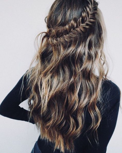 half up braid Weekend Hair, Fishtail Hairstyles, Fishtail Braid Hairstyles, Gorgeous Braids, Fishtail Braid, Prom Hairstyles For Long Hair, Trending Hairstyles, Braid Hairstyles, Box Braids Hairstyles