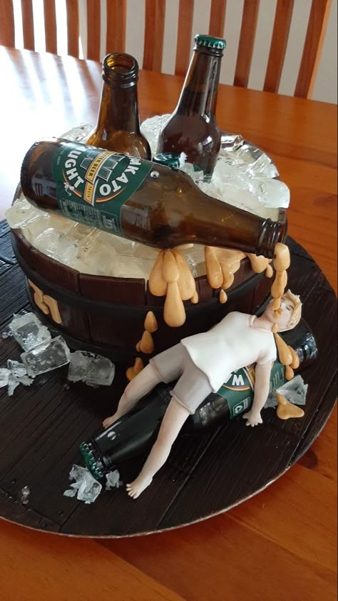 18th Birthday Cake For Guys, Beer Themed Cake, 21st Birthday Cake For Guys, Alcohol Birthday Cake, Beer Can Cakes, Alcohol Cake, Birthday Beer, 21st Cake, Unique Birthday Cakes