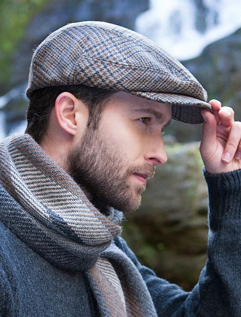 Flat Cap Men Outfit, Mens Dress Hats, Irish Hat, Irish Tweed, Flat Cap Men, Irish Style, Woolen Cap, Temple Bar, Flat Caps