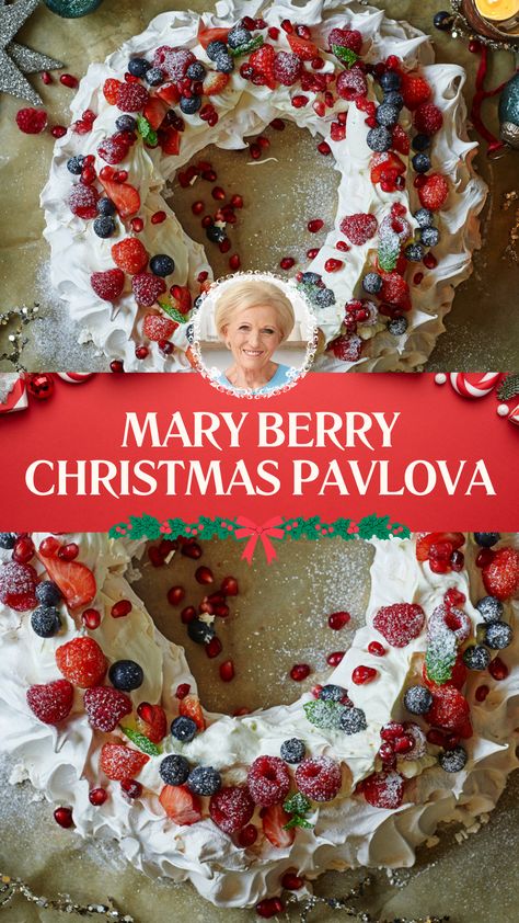 Mary Berry Christmas Pavlova Pavlova Christmas Wreath, Christmas Wreath Pavlova, Christmas Party Entrees, Christmas Pavlova Ideas, Mary Berry Pavlova, Christmas Deserts Elegant, Australian Christmas Desserts, Wreath Pavlova, Christmas Pavlova Recipe