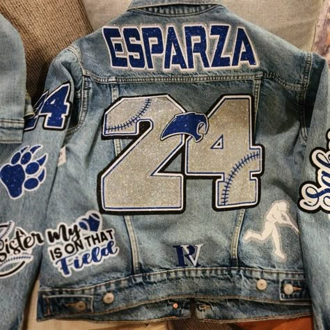 Basketball Jean Jacket Girlfriend, Customized Jackets Ideas, School Spirit Denim Jacket, Painted Football Jean Jacket, Cheer Mom Jean Jacket, Jean Jacket Football Girlfriend, Senior Denim Jacket, Cheer Jean Jacket, Senior Jean Jacket Painted