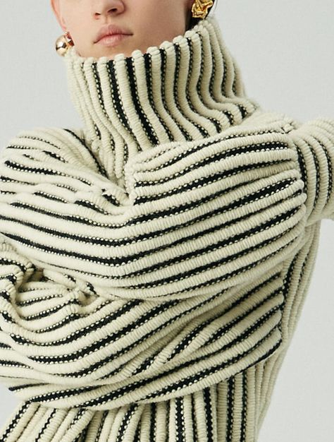 Trends 2025, Knitwear Trends, Diy Vetement, Designer Knitwear, Knitwear Fashion, Make Yourself, Fall Fashion Trends, Knit Fashion, Knitting Inspiration