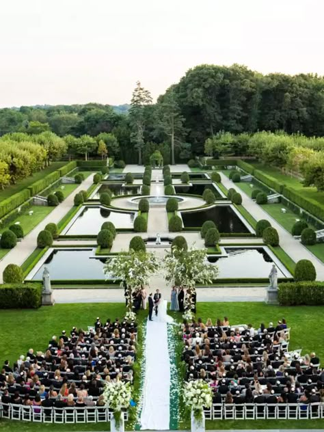 June Wedding Venues, Small Luxury Wedding Ideas, Wedding Venues America, Wedding Venues In Usa, Coolest Wedding Venues, Prettiest Wedding Venues, Backyard Wedding Venue Ideas, European Style Wedding Venues In The Us, Best Wedding Venues In The Us