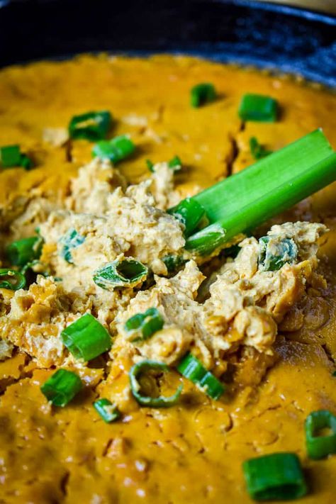 The Best Vegan Buffalo Chicken Dip Vegan Buffalo Chicken Dip, Healthy Tortilla Chips, Vegan Buffalo Chicken, Buffalo Chicken Dip Ingredients, Healthy Tortilla, Healthy Crackers, Chicken Dip Recipe, Buffalo Chicken Dip Recipe, Homemade Tortilla Chips