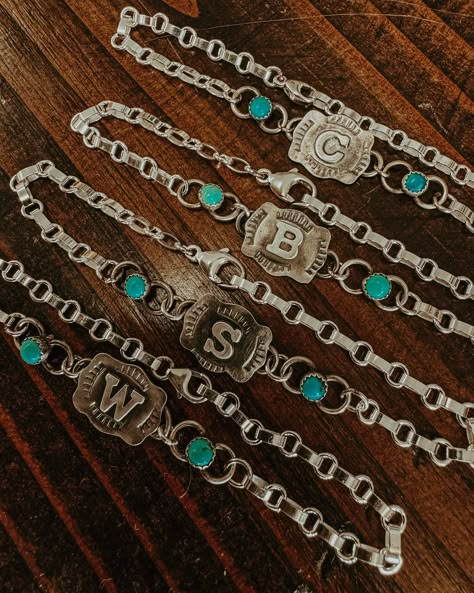 I really love making these. ❤️ Handmade Western Jewelry Ideas, Western Jewelry Aesthetic, Gold Western Jewellery, Autumn Cowgirl, Diy Western Jewelry, Western Jewelry Necklace, Western Fashion Jewelry, Teal Jewelry, Rodeo Jewelry