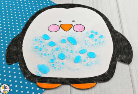 81+ Easy Science Experiments for Kids to do at Home or School Penguin Experiment, Stem For Toddlers, Penguin Science, Winter Stem Activities, Penguin Unit, Fun Experiments For Kids, Arctic Art, Experiments For Preschoolers, Pre School Activities