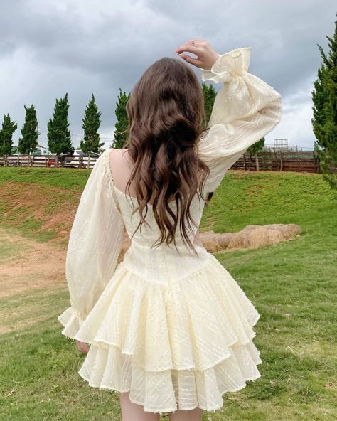 Photo Pose In Dress, Poses With Dress, Poses For Photoshoot, Coquette Vibes, Crazy Dresses, Fancy Outfit, Different Poses, Divine Grace, Cottagecore Vintage