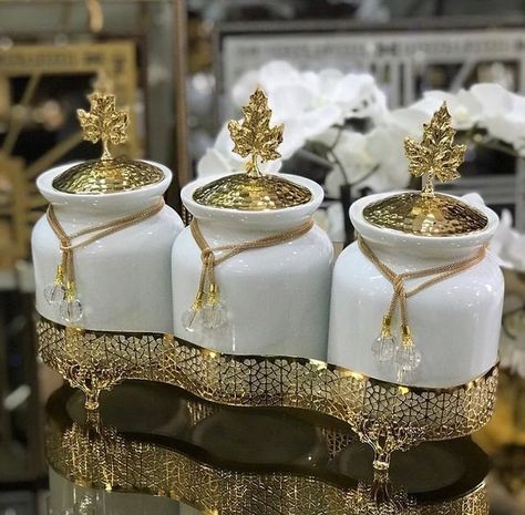 Glam Coffee Bar, Canister Sets For Kitchen, Coffee Sugar Cookies, Coffee Bar Setup, Gold Kitchen Decor, Ceramic Canister Set, Sugar Storage, Bar Setup, Coffee Ceramic