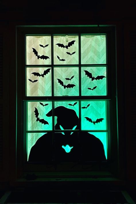 Diy Halloween Window, Halloween Window Display, Halloween Window Silhouettes, Window Silhouette, Dekorasi Halloween, Halloween Window Decorations, Nightmare Before Christmas Decorations, Halloween Outside, Casa Halloween