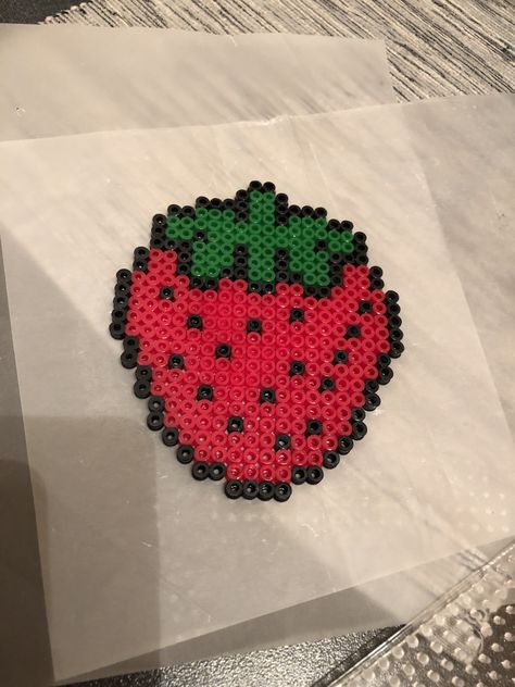 Strawberry Pixel Art, Hamma Beads Ideas, Easy Pixel Art, Perler Bead Crafts, Diy Perler Bead Crafts, Hamma Beads, Diy Perler Beads, Project For Kids, Cute Gift Ideas