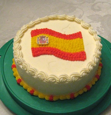 Spain Cake, Cricket Theme Cake, European Day Of Languages, Flag Of Spain, Spanish Flags, Inside Cake, Spain Flag, Flag Cake, Spanish Decor