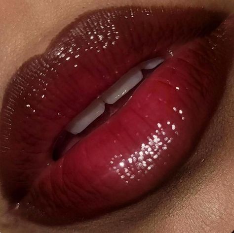 Brown Lip Liner And Red Lipstick, Cherry Cola Lips Makeup Look, Cola Lip Combo, Makeup Products Lip Liner, Coca Cola Lips, Pretty Lip Makeup, Cherry Cola Lips Products, Red Ombré Lip, Prom Lip Combo