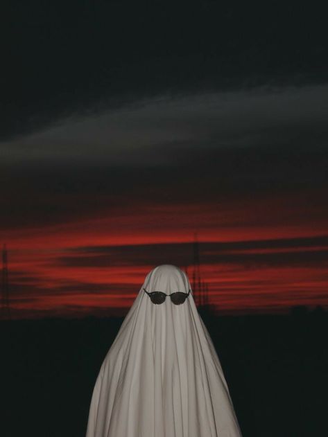 Ghost Aesthetic, Ghost Photography, Ghost Pictures, Ghost Photos, Slenderman, Aesthetic Tumblr, A Ghost, Ghost, I Hope