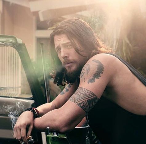 He's the babe of 'Animal Kingdom' (imo) Animal Kingdom Tv Show, Kingdom Tv Show, Animal Kingdom Tnt, Ben Robson, Aesthetic Style, Boys Boys Boys, People Of The World, Long Hair Styles Men, Man Candy