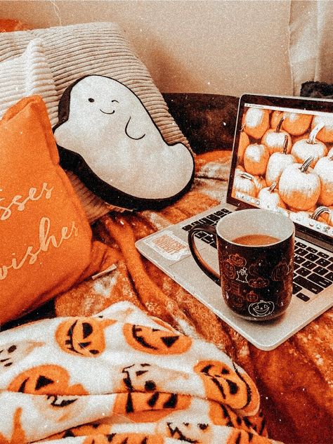 Fall Aesthetic, Decor Ideas, Laptop, Coffee, Bedroom, Halloween, Bed