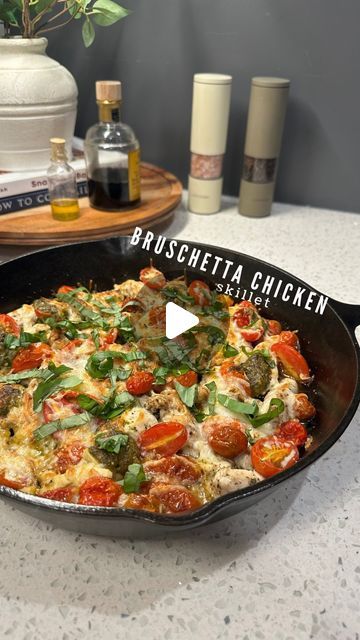 liza marie pasquale on Instagram: "Bruschetta Chicken Skillet 🍗🍅

INGREDIENTS:
* 4 chicken breast sliced into strips
* 1 tbsp evoo
* 2 teaspoon Italian seasoning
* 1 teaspoon salt+pepper
* 1 cup grape tomatoes sliced
* 2 garlic cloves minced
* 1-2 tbsp balsamic vinegar 
* 1 cup part skim shredded mozzarella cheese
* ¼ cup fresh basil 
* 2 tbsp fresh pesto 
* 2 tablespoon balsamic glaze 
* rice or potatoes for serving!

METHOD:
* Preheat oven to 400°.
* Cut your chicken breast into strips and sprinkle it with the Italian seasoning, pepper and salt, using your hands to press the seasoning into the chicken.
* Heat 1 tablespoon oil in an oven-safe skillet over medium-high heat. Place the chicken into the skillet and sear it for 3 mins then flip it over and sear it for 2 minutes; remove the s Sheet Pan Bruschetta Chicken, Tomato Bruschetta Chicken, Bruchetta Chicken Baked Easy Recipes, Bruschetta Chicken Skillet, Chicken Dinner For Two, Bruschetta-topped Crispy Baked Chicken, Chicken Bakes, Creamy Tuscan Garlic Chicken, Bruschetta Chicken