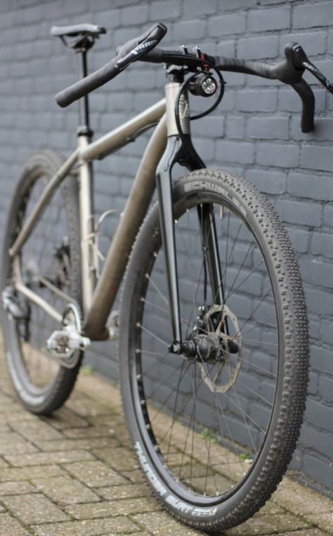 Gravel Bike Bicycles, Lowrider Bicycle, Titanium Bike, Retro Bikes, Paint Bike, Bicycle Camping, Camping Design, Bike Packing, Gravel Bikes