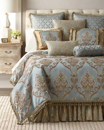 Room Inspo Bedroom, Doona Covers, Gray Bedroom Ideas, Barley Stew, Draps Design, Luxury Comforter Sets, Elegant Draperies, Designer Bed, Beef Barley