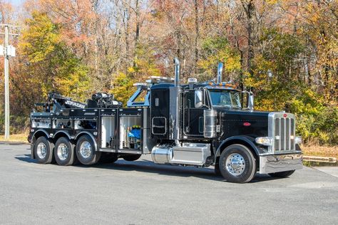 Unleash unmatched towing prowess with the 35-Ton JFB Integrated Wrecker—your ultimate "best-in-class" companion! Engineered for heavy-duty jobs, its robust boom and underlift gear ensure unparalleled strength. Ready to elevate your towing game? Discover the power of Jerr-Dan today! https://ectts.com/Wreckers-Tow-Trucks-Car-Haulers/2024-peterbilt-389-jerr-dan-jfb-body-jd35int-in-black-stock13293n/ Heavy Wreckers, All European Countries, Peterbilt 389, Show Trucks, Heavy Duty Trucks, Farm Stuff, Big Rig Trucks, Off Roading, Big Rig