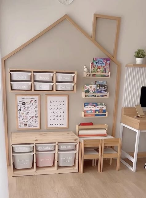 Kids montessori bedroom