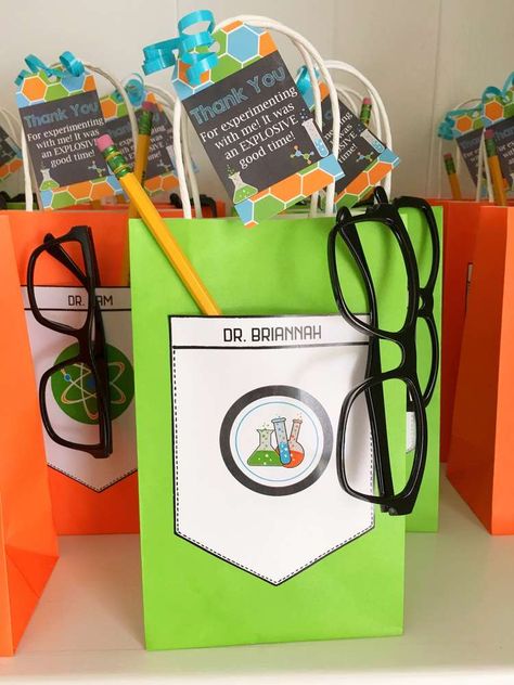 Party favors at a science birthday party! See more party planning ideas at CatchMyParty.com! Science Party Favors, Science Party Decorations, Science Themed Party, Science Birthday Party Ideas, Scientist Birthday Party, Mad Scientist Birthday, Science Birthday Party, Mad Science Party, Scientist Birthday