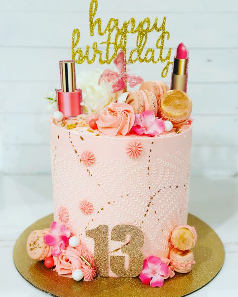 Teenage Girl Cake Ideas, Teen Girl Birthday Cakes, 13th Birthday Cake Girl, Teenage Girl Birthday Cakes, Official Teenager Cake, 13th Birthday Cake Ideas, Wolf Cake, 13th Birthday Cake, 13th Birthday Ideas