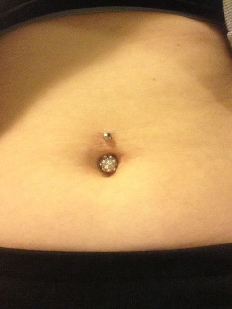 Fake belly button ring! Use a broken earring and the ball at the end of a necklace and glue on with clear nail polish! Comes right off with rubbing alcohol! Great April fools joke! April Fools Joke, Clear Nail, Clear Nail Polish, Fake Piercing, Good Vibrations, Belly Button Piercing, Belly Button Ring, Button Ring, Diy Gift Ideas