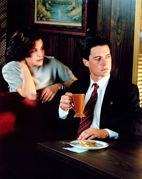 Twin Peaks Cooper, Twin Peaks Agent Cooper, The Sneetches, Michael Ontkean, Twin Peaks Tv, Agent Dale Cooper, Agent Cooper, Audrey Horne, Sherilyn Fenn