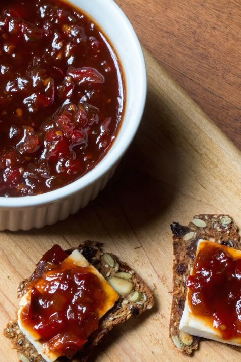 Red peppers, tomatoes, garlic, and onions all come together in this spicy jam by The Wimpy Vegetarian.  #SundaySupper Red Pepper Jam, Spicy Jam, Savory Jam, Pepper Jam, Tomato Jam, Jam And Jelly, Jams And Jellies, Jelly Recipes, Turkey Burgers