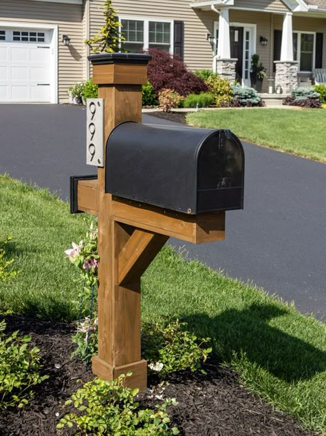 Cedar Mailbox Post, Farmhouse Mailboxes, Country Mailbox, Rustic Mailboxes, Home Mailboxes, Rural Mailbox, Modern Gardening, Mailbox Garden, Black Mailbox