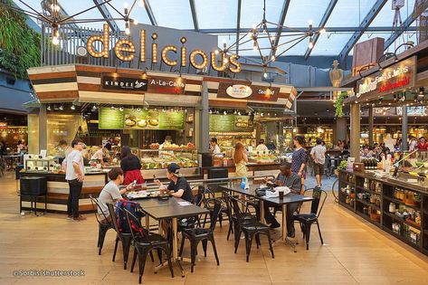 Best food court Bangkok — Explore top 5 food courts in Bangkok, Thailand - Living + Nomads – Travel tips, Guides, News & Information! Thailand Living, Food Court Design, Street Food Design, Foto Editorial, Bangkok Food, Mall Food Court, Food Courts, Food Park, Thailand Food