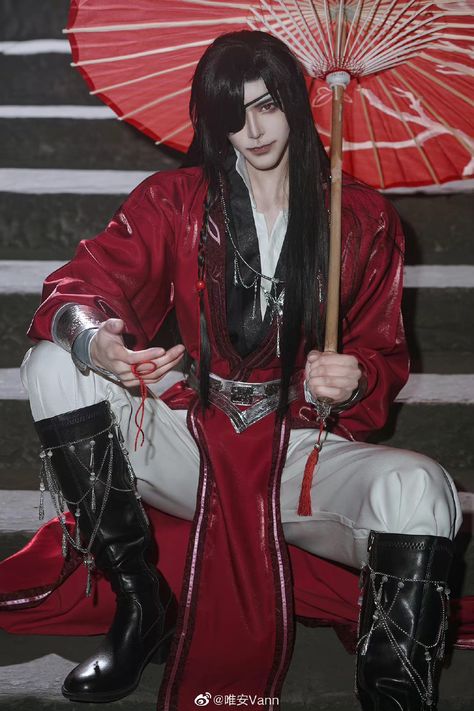 Weian Vann, Asian Cosplay, Actors Funny, Manga Story, Hua Cheng, Hot Poses, 사진 촬영 포즈, Human Reference, Black Goth