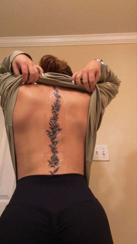 Spine Tats, Floral Back Tattoos, Flower Spine Tattoos, Spine Tattoo Ideas, Basic Tattoos, Band Tattoos, Tattoos For Women Flowers, Spine Tattoos For Women, Dope Tattoos For Women