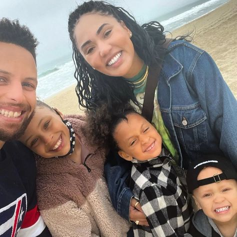 Sydel Curry, Ayesha And Steph Curry, Ryan Curry, Stephen Curry Ayesha Curry, Riley Curry, The Curry Family, Seth Curry, Stephen Curry Wallpaper, Nba Warriors