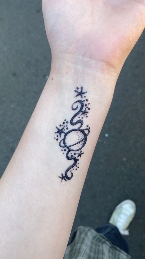 Hanna Tattoo, Tattoo Designs Henna, Small Henna Tattoos, Henna Tattoo Design, Small Henna Designs, Cute Henna Designs, Cute Henna Tattoos, Henna Style Tattoos, Small Henna