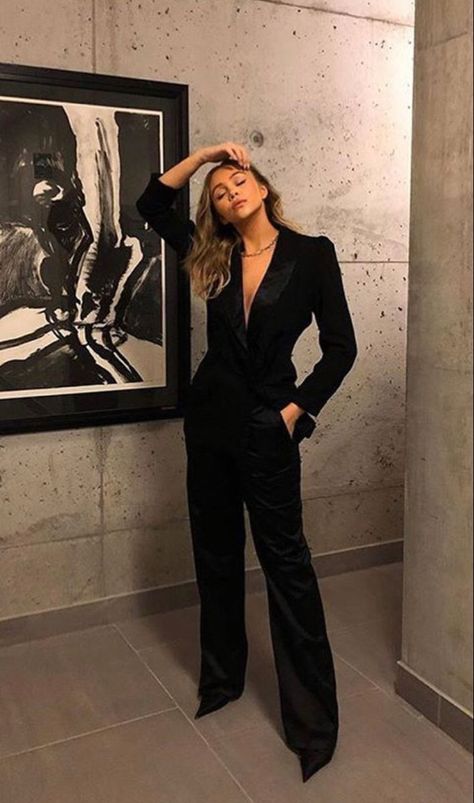 Black Suit Inspo Women, Deep V Suit Women, Women Suits Wedding Black, Going Out Suit Women, Pantsuit Women Aesthetic, Mens Suit With Necklace, Women In Pantsuits, Women Suit Outfits Party, Women Black Formal Outfit