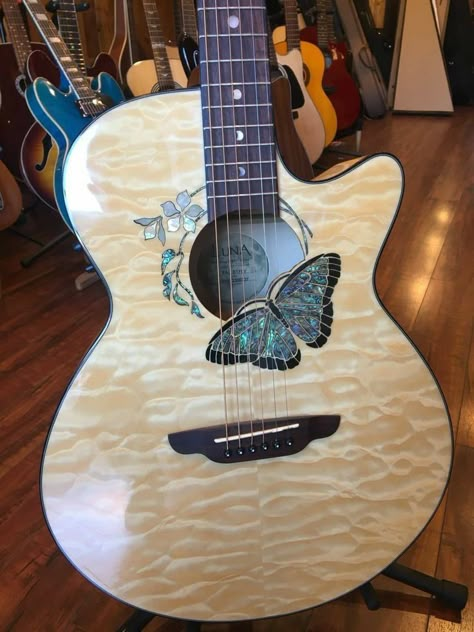 Acoustic Guitar Art, Custom Acoustic Guitars, Guitar Artwork, Luna Guitars, Acoustic Guitar Case, Pretty Guitars, Acoustic Guitar Lessons, Instruments Art, Guitar Obsession