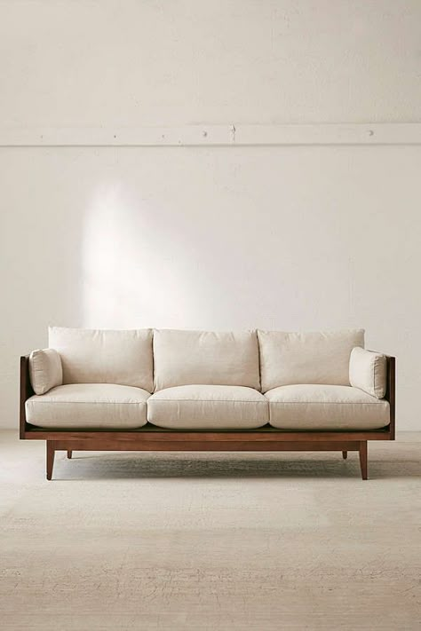 Franklin Sofa, Diy Bank, Trendy Sofas, Sofa Design Ideas, Rustic Furniture Diy, Wooden Sofa Designs, Unique Sofas, Set Sofa, Sofa Ideas