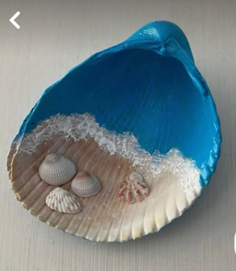 Sea Shell Crafts Seashell Art, What To Do With Sea Shells, Conch Shell Crafts, Things To Do With Seashells, Things To Do With Shells, Beach Shell Crafts, Diy Seashell Crafts, Shell Painting Ideas, Painting Seashells