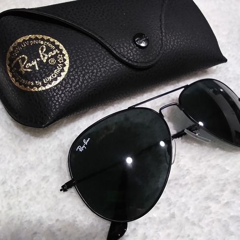 Ray Ban Aviator Black Large metal Frame RB3026 Ray Ban Aviators Mens, Rayban Aviator Men, Ray Ban Sunglasses Mens, Sunglasses Aviators, Sunglasses Wayfarer, Ray Ban Original Wayfarer, Ray Bands, Prom Outfit, Ray Ban Sunglasses Wayfarer