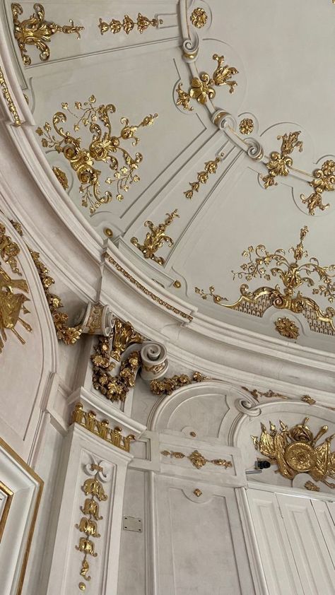 Genesis Core Aesthetic, Light Acadamia, Castle Aesthetic, Baroque Architecture, Gold Aesthetic, Gold Wallpaper, Gilded Age, Fantasy Aesthetic, Beige Aesthetic