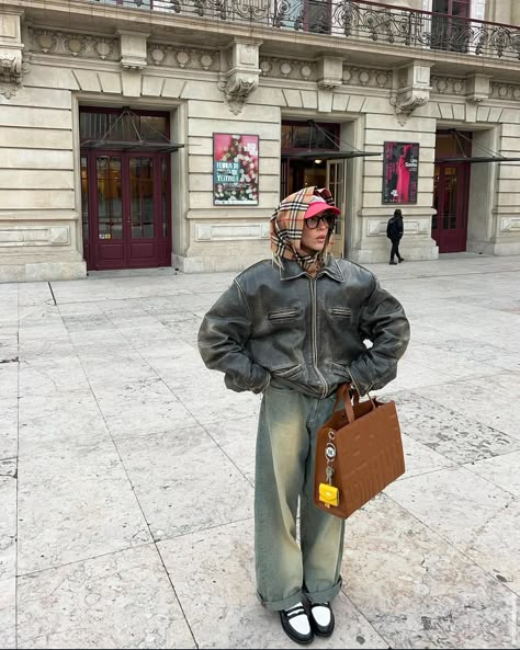 Sofia Coelho, Streetwear Spring, Winter Fit, Baggy Clothes, December 27, Leather Jacket Outfits, Trends 2024, Outfits With Hats, Streetwear Men Outfits