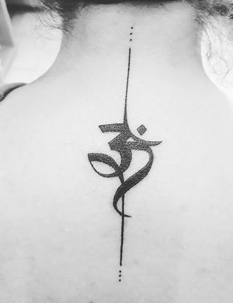 21 Best Small And Minimalist Tattoos That Are Absolutely Adorable Hindu Tattoos, Trishul Tattoo Designs, Om Tattoo Design, Sanskrit Tattoo, Neotraditional Tattoo, Unalome Tattoo, Om Tattoo, Shiva Tattoo Design, Muster Tattoos