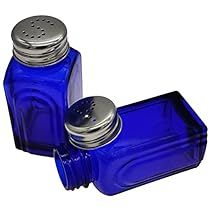 Cobalt Blue Kitchens, Glass Salt And Pepper Shakers, Cobalt Glass, Blue Home, Kitchen Hardware, Vintage Bottles, Blue Kitchens, Kitchen Utensils Gadgets, Salt And Pepper Shaker