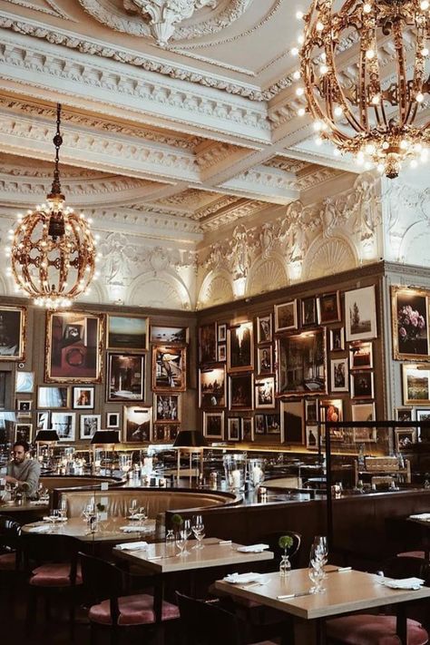 Exquisite, classic, elegant and all that good stuff! Berners Tavern, in London, puts a twist on traditional British cuisine in a upscale environment! via @poppy_loves! For more Restaurant Design inspiration, click on the pin! Classic Restaurant Design, Resturant Interior Design, Europe Restaurant, Resturant Interior, French Transitional, Instagram Restaurant, Restaurant Design Inspiration, Classic Restaurant, Elegant Restaurants