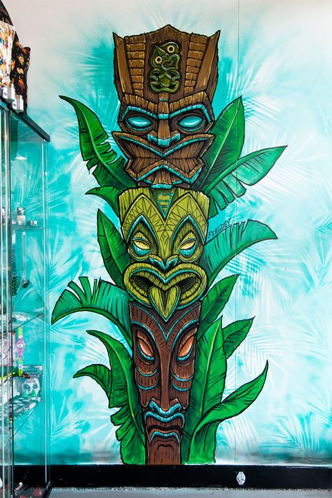 Tiki Mural, Surf Graffiti, Tiki Tattoo, Tiki Faces, Tiki Head, Tiki Statues, Wall Makeover, Tiki Decor, Tiki Totem