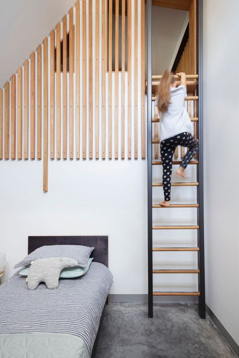 Local Australian Architecture Coppin St Apartments Created By Musk Architecture Studio 23 Mezzanine Bedroom, Kids Loft, Modern Kids Bedroom, Kids Interior, Bedroom Loft, Kids Bedrooms, Kids Room Design, Kids Bedroom Furniture, Design Case