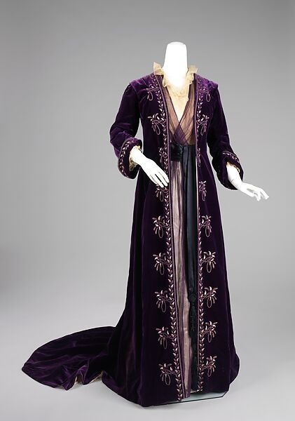 House of Worth | Tea gown | French | The Metropolitan Museum of Art Worth Gowns, Charles Frederick Worth, House Of Worth, Tea Gown, 1900s Fashion, Fashion Through The Ages, 파티 드레스, Historic Fashion, Edwardian Dress