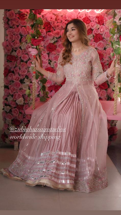 Frock With Lehenga, Wedding Frock Designs, Walima Dresses Pakistani, Pakistani Party Wear Dresses, Shadi Dresses, Long Gown Design, Latest Bridal Dresses, Bridal Dresses Pakistan, Pakistani Wedding Outfits